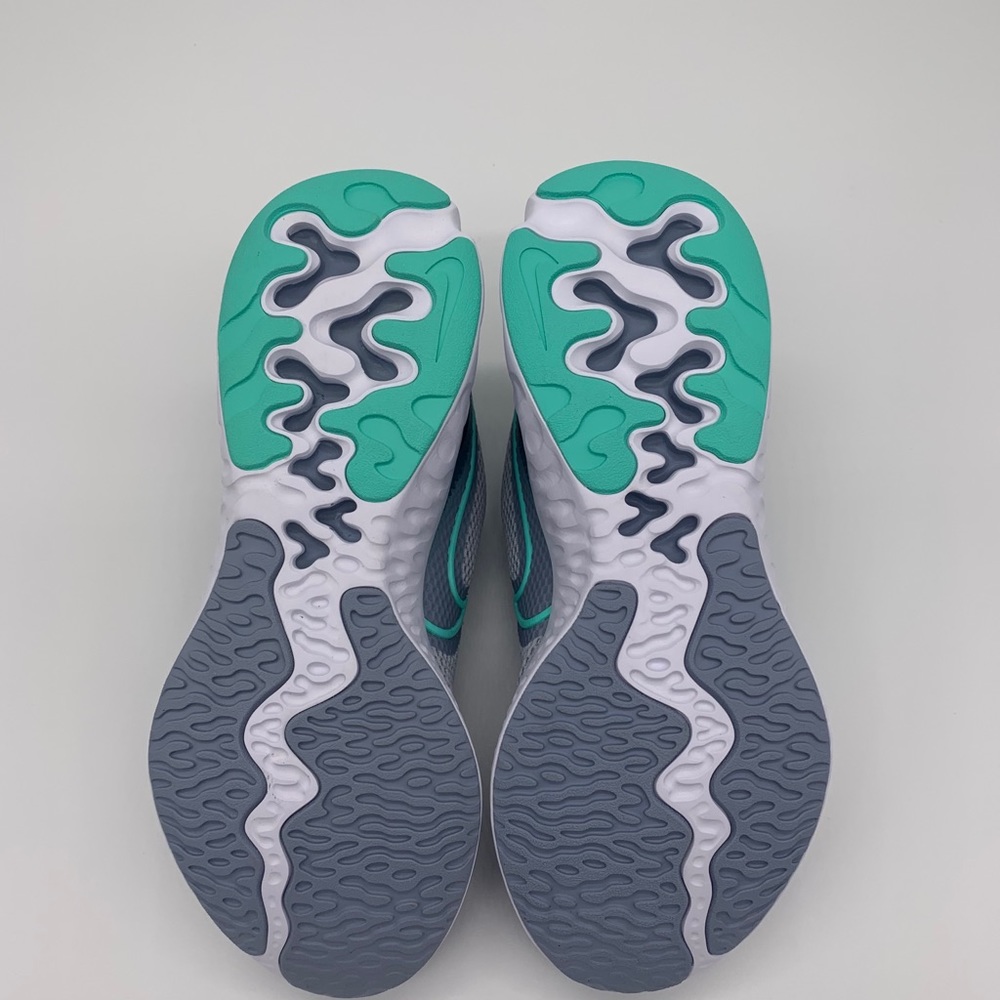 WMNS Nike Renew Run - Picture 5 of 9